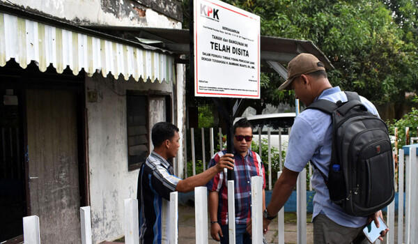 Diduga Hasil Korupsi, Kantor DPC Demokrat Madiun Disita KPK