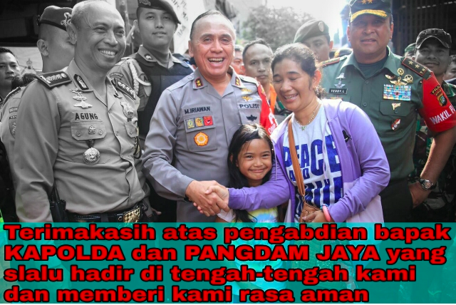 Kapolda Humanis : Kapolda Metro Jaya Ikut gabung Anggota untuk bantu Korban Banjir