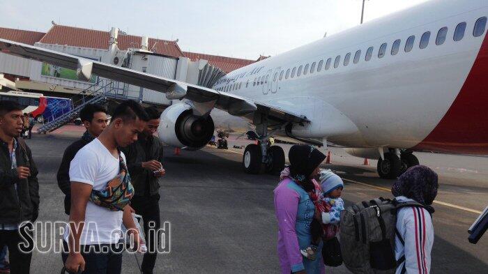 Biaya Menerbangkan Pesawat dari Surabaya ke Papua Seharga Innova Baru, Benarkah?