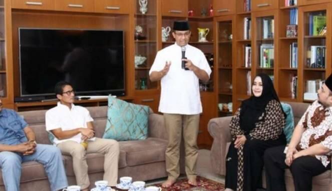 Anies Baswedan Sambangi Kediaman Pengacara Buni Yani