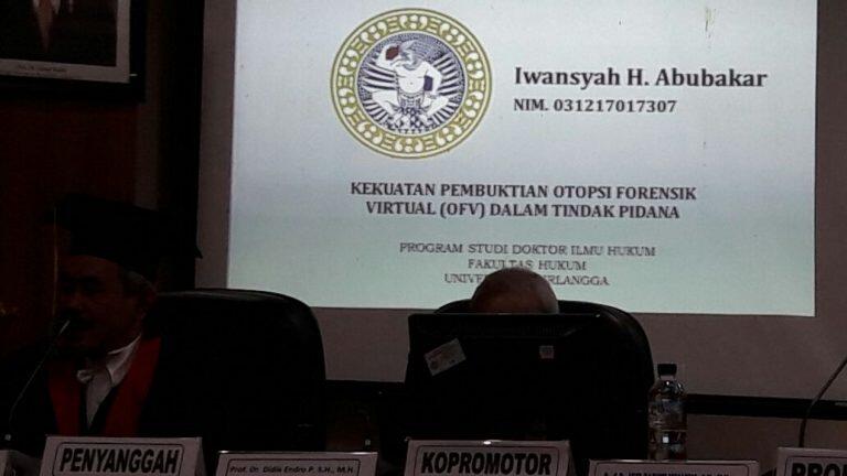 Luar Biasa… Bripka Irwansyah Raih Gelar Doktor Dengan Predikat Cum Laude