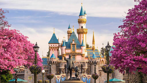 “The Happiest Place On Earth” ada di Hongkong? (Fakta - faktanya)