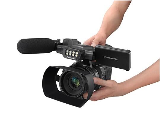 6 Alasan Panasonic Camcorder HC-PV100 Cocok Untuk Semi Professional Videographer