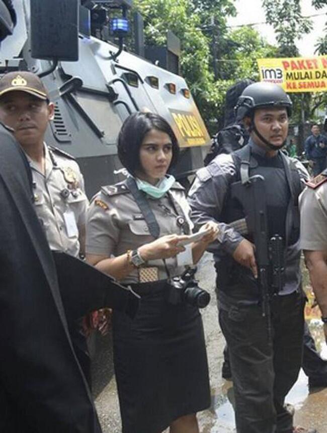 Bripda Ismi Jadi Perhatian Netizen di Tengah Ketegangan Bom Panci