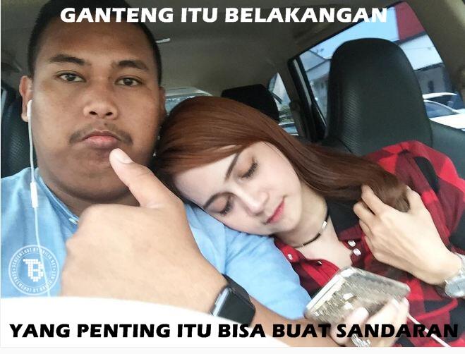 13 Meme si ajudan pribadi ini nggak kalah kocak sama orangnya