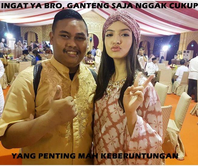 13 Meme si ajudan pribadi ini nggak kalah kocak sama orangnya