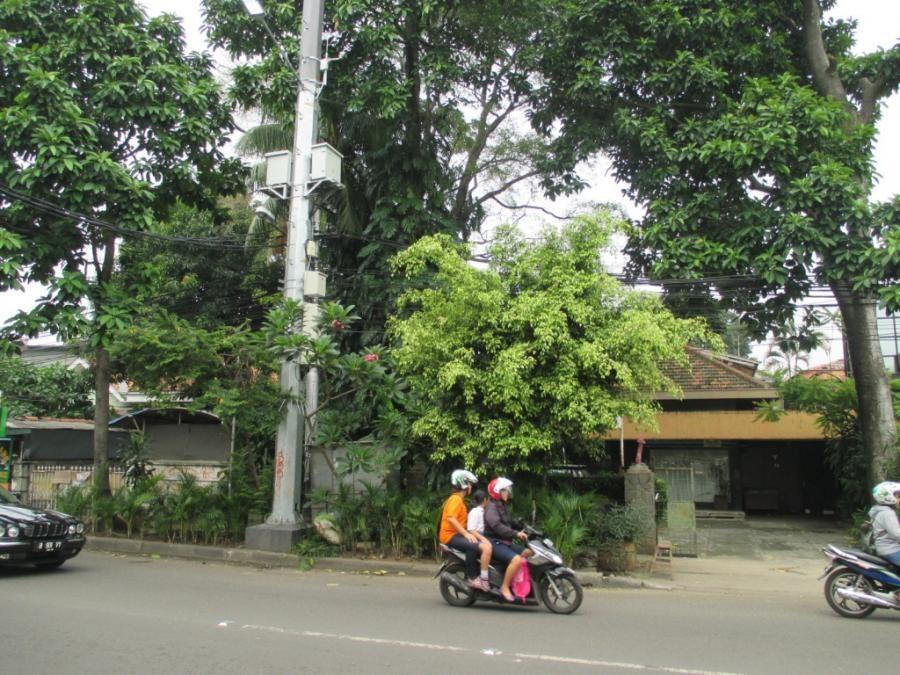 Mitos atau Bukan, Ini Tempat Dianggap Signal Handphone Kembang Kempis