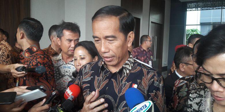 Jokowi: Terima Kasih &quot;Pasukan Tax Amnesty&quot; yang Bekerja 24 Jam