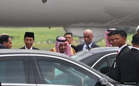 TOP NEWS (9): Ketika Terdakwa Penista Agama Salami Raja Salman di Bandara