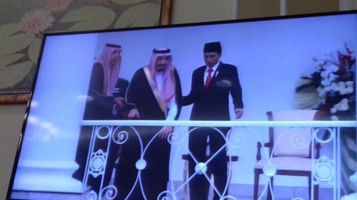 Jokowi Tuntun Raja Salman ke Beranda Istana Bogor