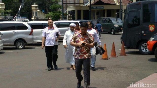 Novel Bamukmin Diperiksa Polisi Soal Kasus Fitsa Hats
