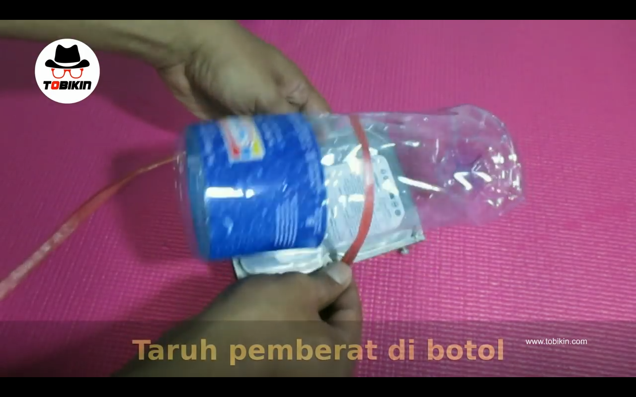 Cara Membuat Perangkap Ikan dari Botol Air Mineral (Disertai Video)