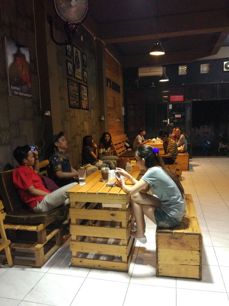 Kedai Coffee Cups