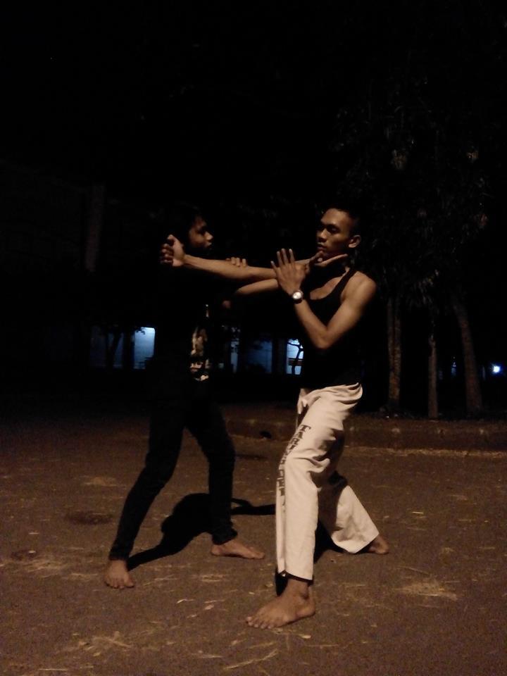 PENAMPAKAN &amp; KESURUPAN Saat Ane latihan Bela Diri Tengah Malam 