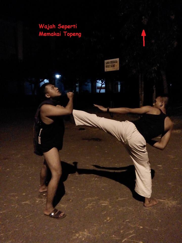 PENAMPAKAN &amp; KESURUPAN Saat Ane latihan Bela Diri Tengah Malam 