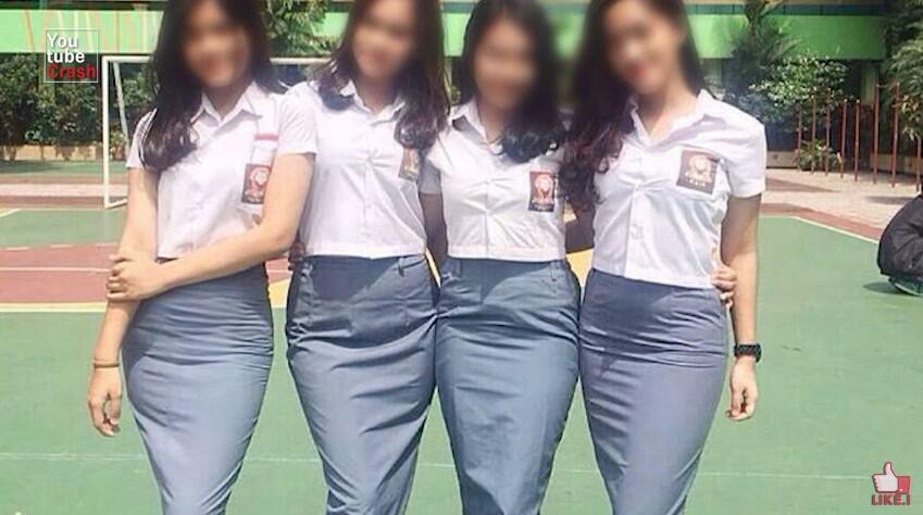 Wow! Inilah 8 Seragam Sekolah Paling Seksi di Dunia - Bukan Dunia TI