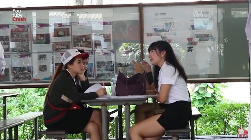 Wow! Inilah 8 Seragam Sekolah Paling Seksi di Dunia