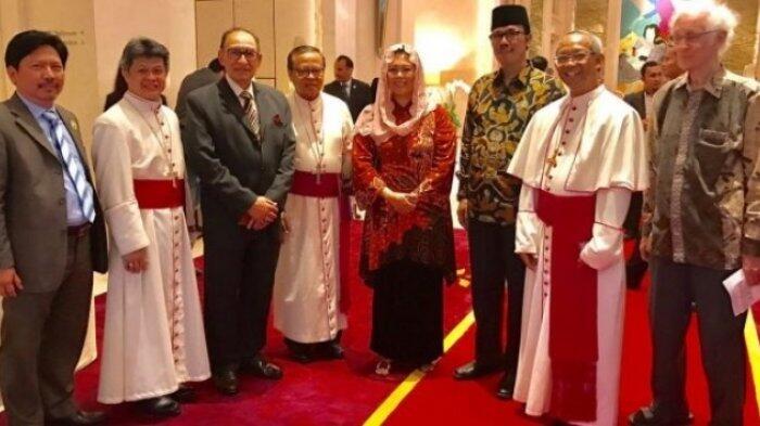 Ini Yang Disesalkan Yenny Wahid Ketika Bertemu Raja Salman