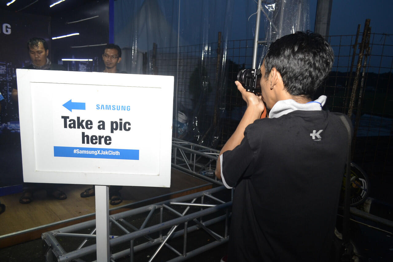 &#91;FR&#93; SAMSUNG SEMAKIN KECE BADAI DI #SamsungXJakCloth MALANG