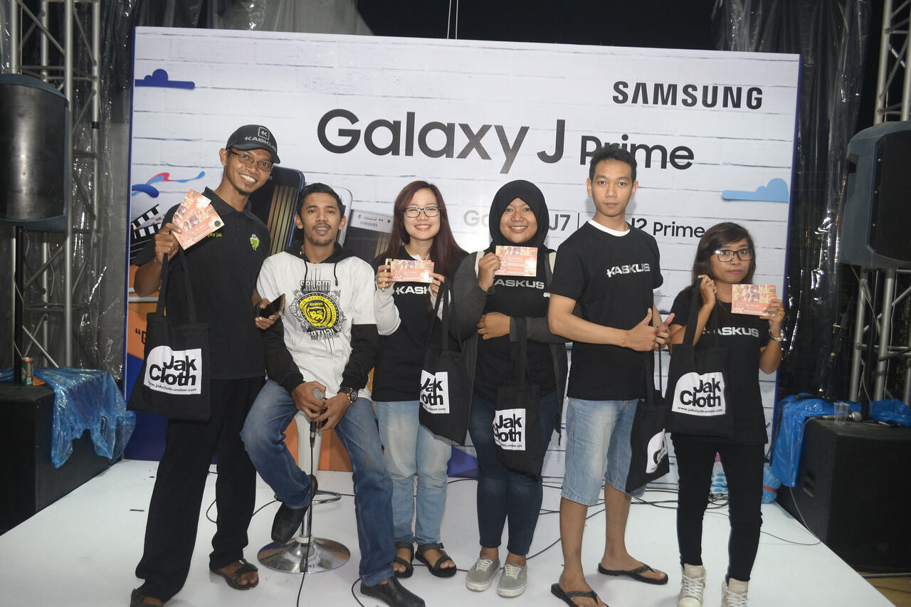 &#91;FR&#93; SAMSUNG SEMAKIN KECE BADAI DI #SamsungXJakCloth MALANG