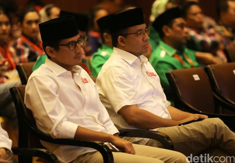 Anies Baswedan Tolak Komentar Soal Walk Out Ahok-Djarot