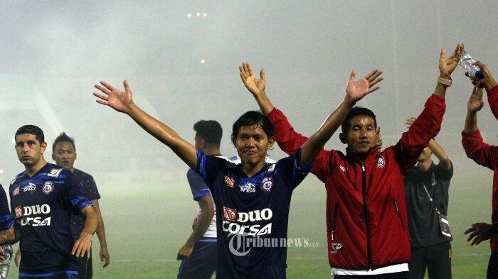 Kalahkan Semen Padang, Arema FC Melaju ke Final Piala Presiden
