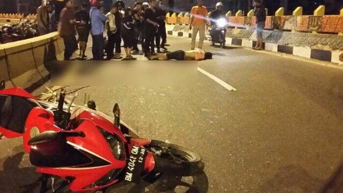 Pengendara Motor yang Tewas Tergeletak di Fly Over Bernama Dragon