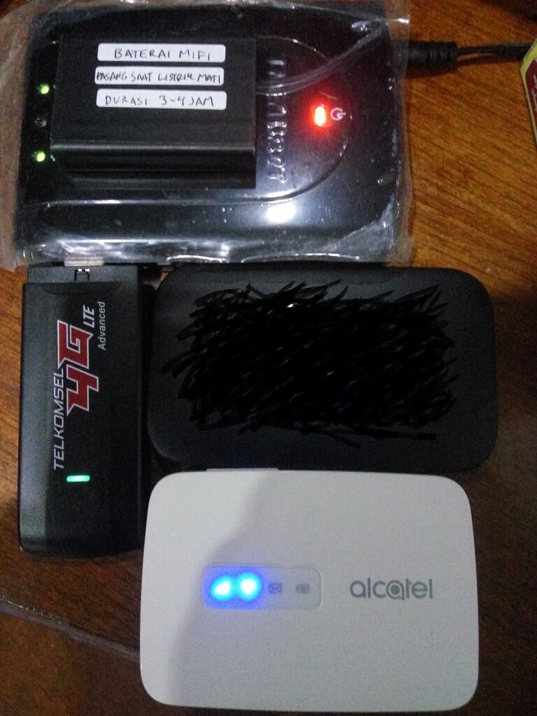 &#91;REVIEW&#93; MIFI ALCATEL MW40 FREE TELKOMSEL 14GB UNLOCK HANDAL JARINGAN 4G TERLENGKAP