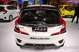 PENGERJAAN TUTUP STIKER MOBIL (FULL BODY, KAP MESIN , ATAS)