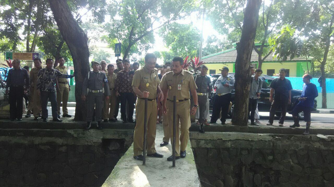 Djarot Meminta SKPD Tetap Semangat Melayani Warga