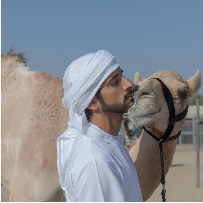 10 Potret Fazza, Pangeran Dubai yang charming dan jago bikin puisi