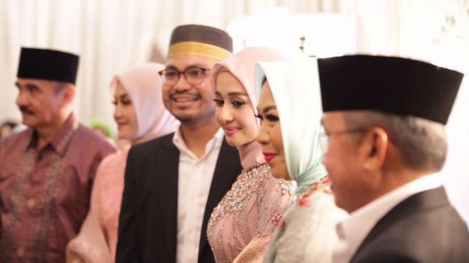 Apa Penyebab Memburuknya Hubungan Laudya Cynthia Bella dan Tunangannya?