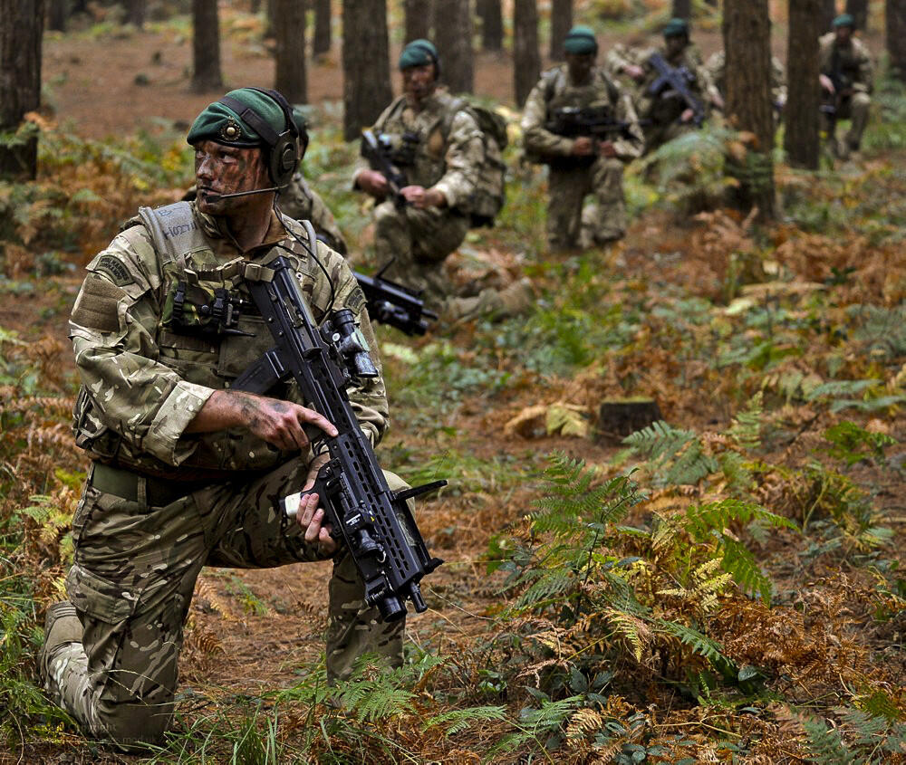6 Jenis Topi Militer Terunik Di Dunia !