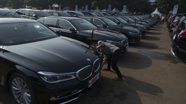 BMW Series 7 Jadi Mobil Andalan Delegasi KTT IORA 2017
