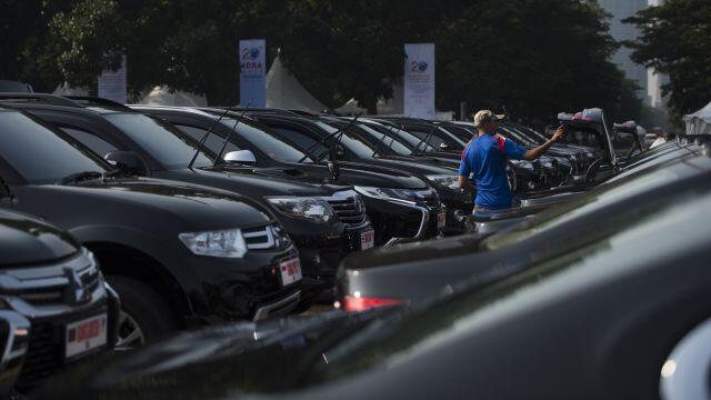 BMW Series 7 Jadi Mobil Andalan Delegasi KTT IORA 2017