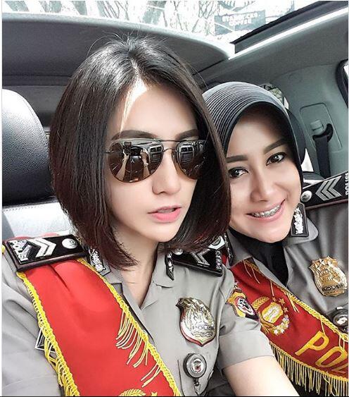 BENING!! Kenalkan Briptu Hilda, Cantiknya Bikin Netizen ‘Ngemis’ Diborgol