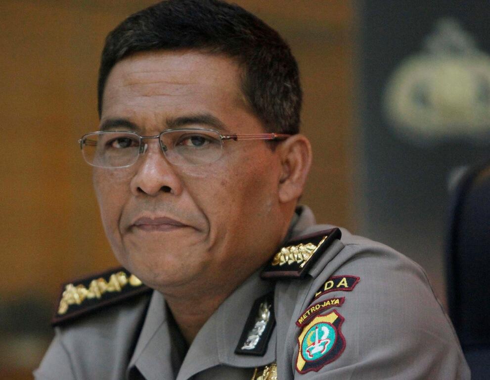 Ratusan Karung Pasir Mengendap di Saluran Air Fatmawati