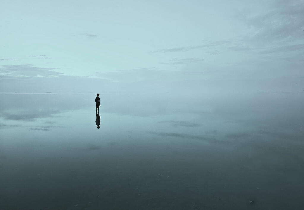 ° R I A N Y ~ D E S E R V E °