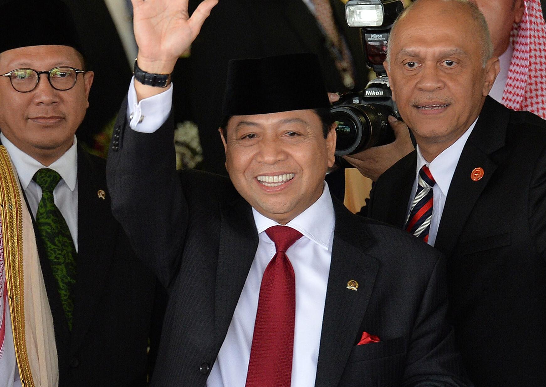 Novanto Bersumpah tak Menerima Uang Proyek KTP-el