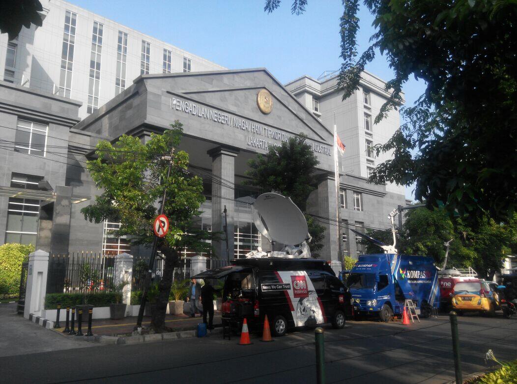 Novanto Bersumpah tak Menerima Uang Proyek KTP-el