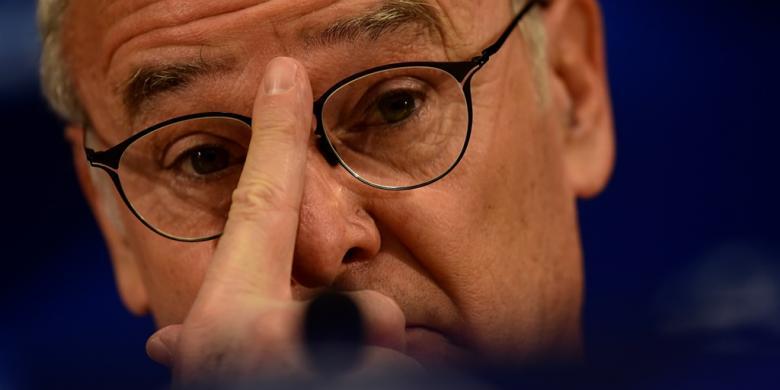 Pecat Ranieri, Management selamatkan Leichester City