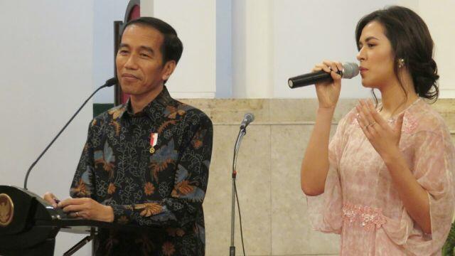 Saat Jokowi Berdua dengan Raisa