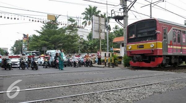 14 Perlintasan Kereta di Jakarta Akan Ditutup, Setuju Gak Gan?