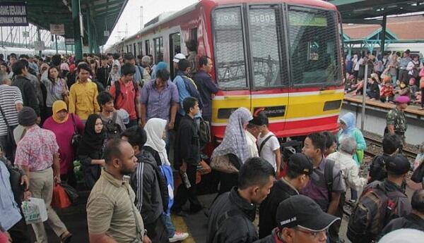 14 Perlintasan Kereta di Jakarta Akan Ditutup, Setuju Gak Gan?