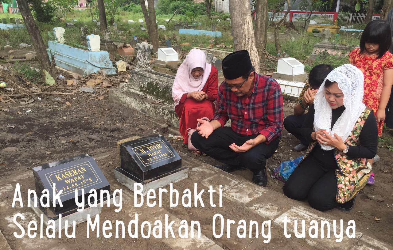 Ziarah dan Do'a dari si mbok dari tempat masa kecil Djarot