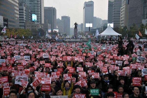 Presiden Korea Selatan Park Geun-hye Resmi Dipecat Karena Skandal
