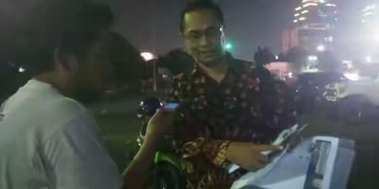 #Ahmad Dhani Dilapor ke Polisi karena Kicauan Bernada Kebencian