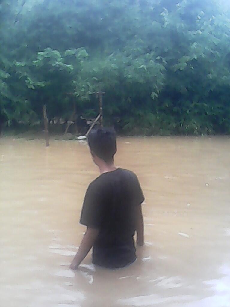 Banjir Menyerang Kampung Kami (Bandung)