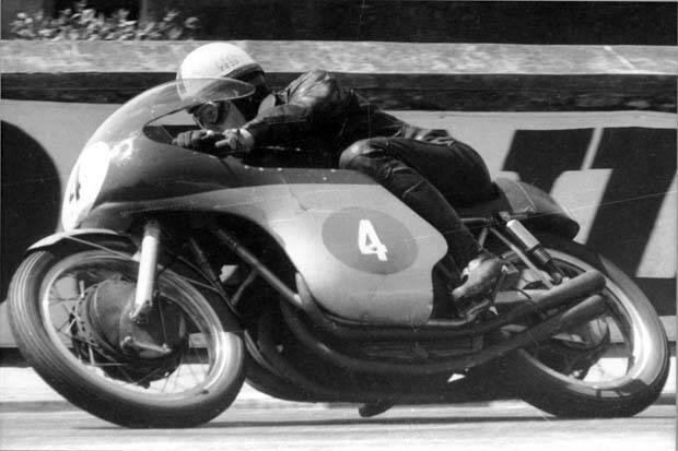 Juara Dunia MotoGP dan F1, John Surtees Tutup Usia