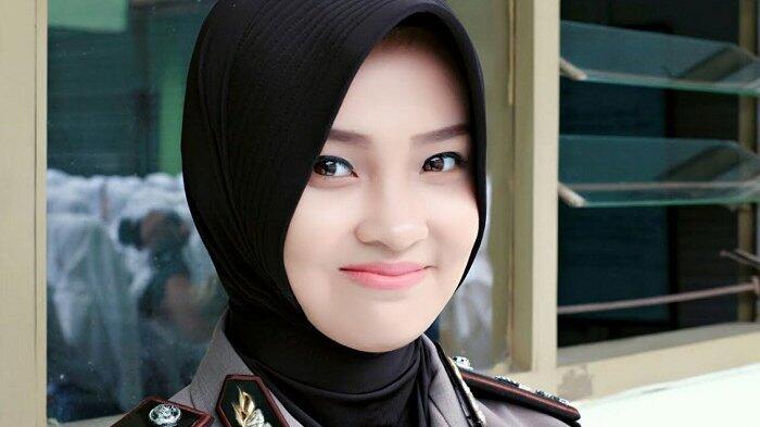 Polwan Cantik Pernah Lumpuhkan Pemakai Narkoba